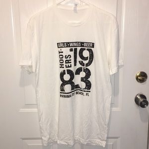 New Men’s Hooters Tee Panama City Beach FLA M & L